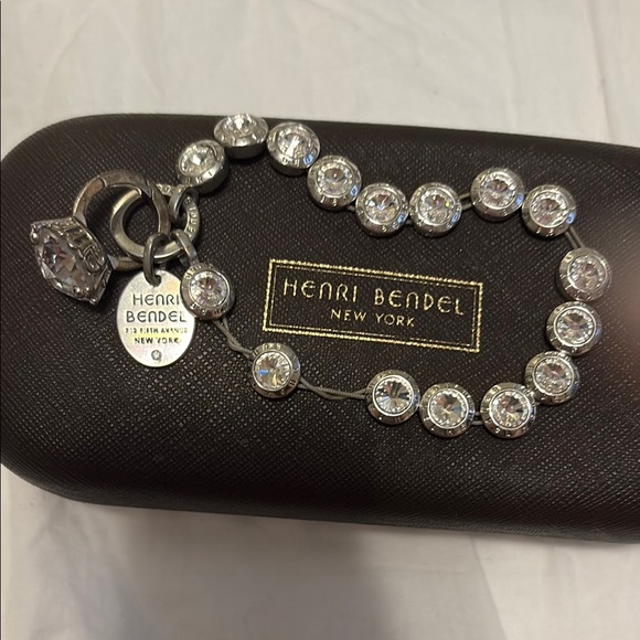 henri bendel Jewelry - Henri Bendel Silver Bracelet